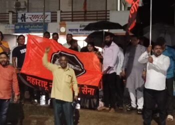 Marathi boards should be put up on shops