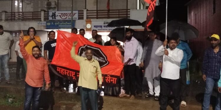 Marathi boards should be put up on shops