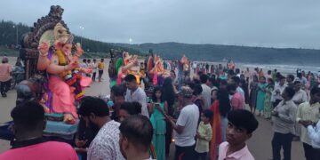 Farewell to Bappa on Anant Chaturthi in Guhagar