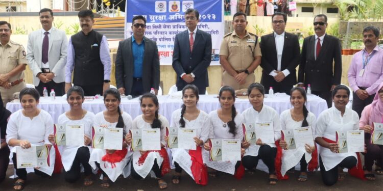 Street play on road safety in Ratnagiri