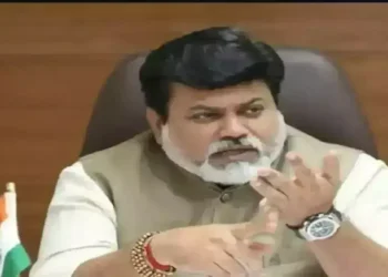 The plane will land even in cloudy weather