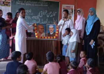 काताळे नवानगर उर्दू शाळेत म. गांधी जयंती