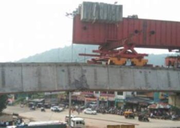 Chiplun flyover cracks in girder