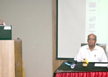 स्टॉक मार्केटमधील गुंतवणुकीबाबत चर्चासत्र