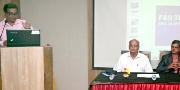 स्टॉक मार्केटमधील गुंतवणुकीबाबत चर्चासत्र