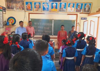 Tribute to Baba Maharaj in Khodde School