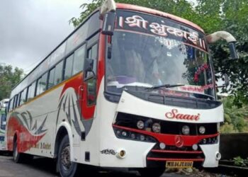 Sunkai Travels owner misbehaves with young woman