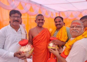 Distribution of Ramlal's chanted Akshats