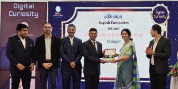 Best Performing Award to Sandesh Salvi