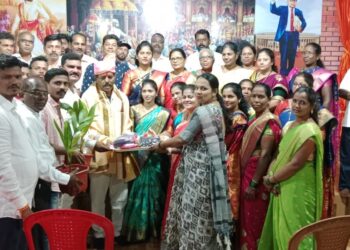 Bhaskarrao Pere Patil felicitated at Varaveli