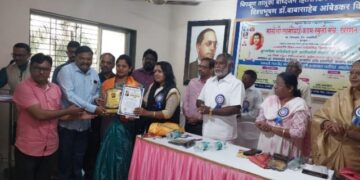 "Idol of Ratnagiri" Award to Gram Panchayat Abloli