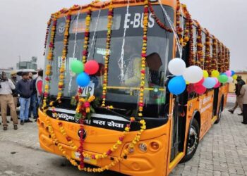 Electric buses launched in Ratnagiri district