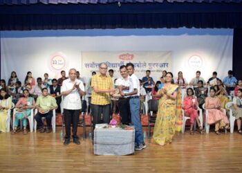 Student Godbole Award to Shreyas Vichare