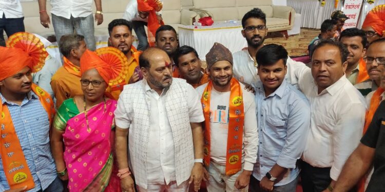 Activists join Shiv Sena