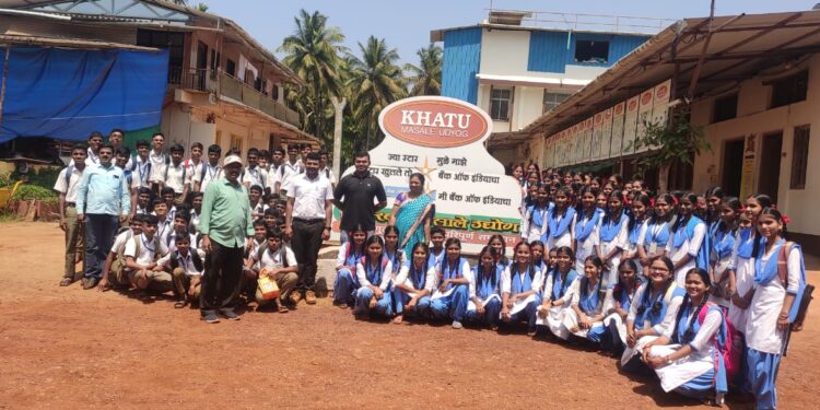Students enjoyed field visit