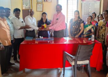Sarpanch Puja Guruv of Khodde