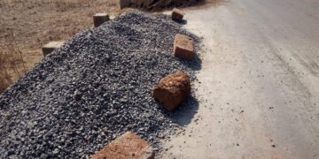 Clearing traffic by removing gravel