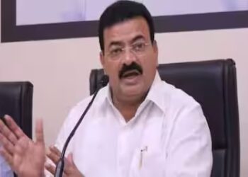 MLA Bhaskar Jadhav's workers gathering