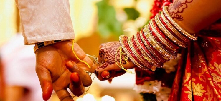 bride-groom indicator gathering