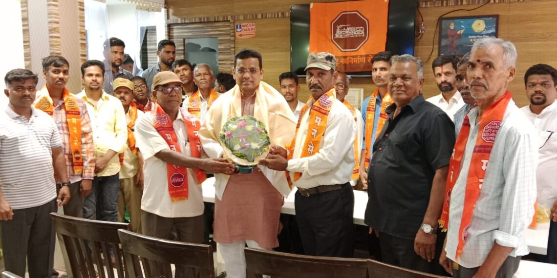 MNS campaigning for party building