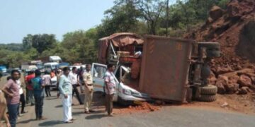 Dumper hits tempo at Hatkhamba