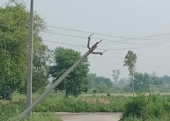 ST bus hit the power pole