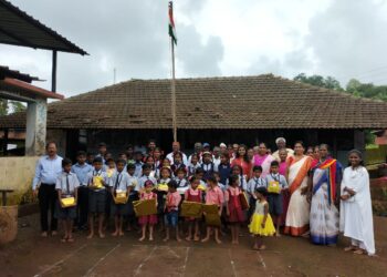 Help from villagers to Aware school