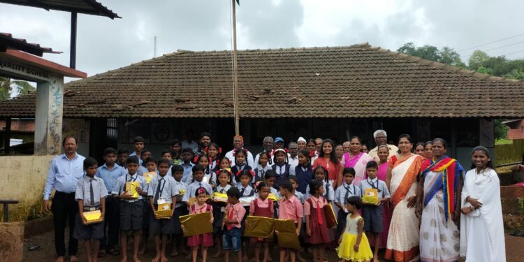 Help from villagers to Aware school