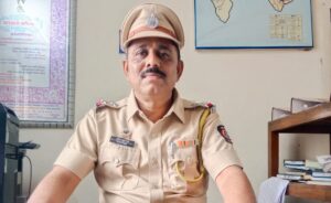 Pradeep Gamre as Sub Inspector of Police