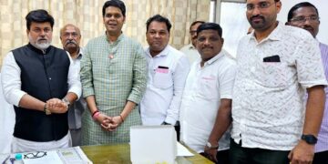 BJP officials met Fadnavis