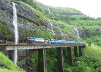 Konkan Railway schedule collapsed due to rain