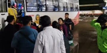 Passengers suffer as bus leaves prematurely
