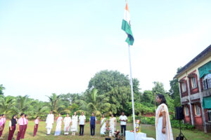 Aditi hoists the flag at Maharishi Karve Sanstha