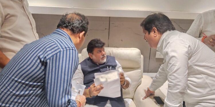 Bad condition of Guhagar Varchapat road