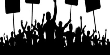 Villagers protest if the teacher is not transferred