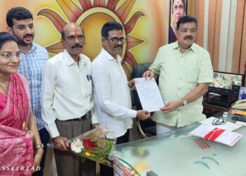 Shiv Sahakar Sena taluka organizer Vilas Gurav