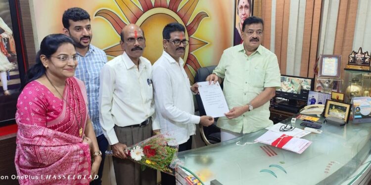 Shiv Sahakar Sena taluka organizer Vilas Gurav