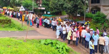 Immersion of Gauri Ganapati in Guhagar