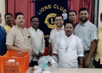 Distribution of Food Packet to ST Driver Carriers