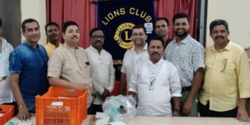 Distribution of Food Packet to ST Driver Carriers