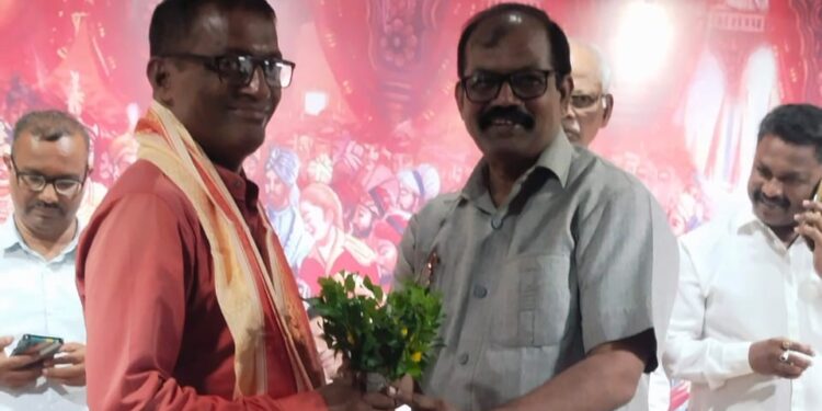 Theater artist Abhijeet Bhosle felicitated