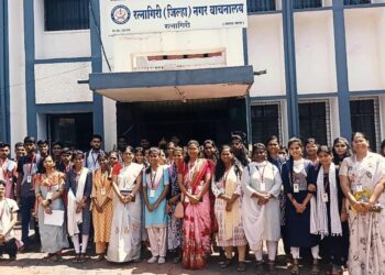 Field visit of Dev College students to the library