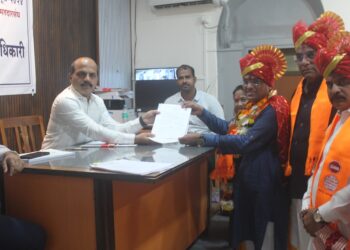 Pramod Gandhi from MNS in arena