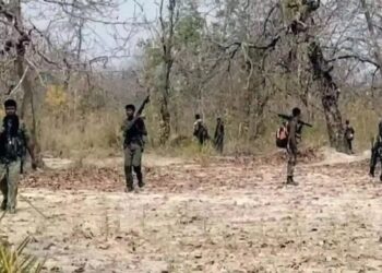 Police gave Naxalites a chokehold