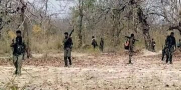 Police gave Naxalites a chokehold