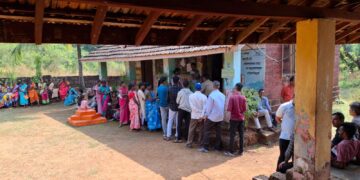 62.5 percent polling in Guhagar