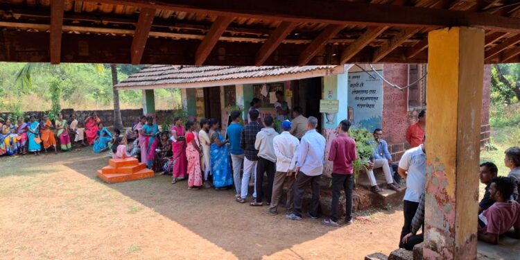 62.5 percent polling in Guhagar