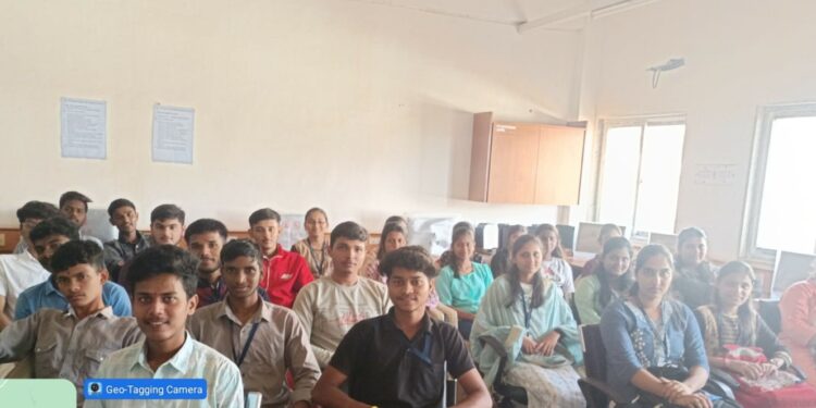Workshop at Velneshwar College