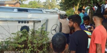 Accident to tourist vehicle