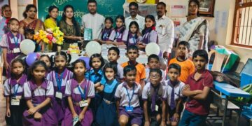 Gifts to Khodde School from Sandesh Salvi
